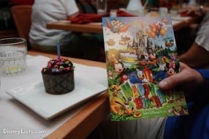 Disney Dining Birthday Cupcake and Card